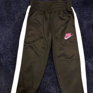 Girl’s Nike Sweat Pants with Pink Logo
